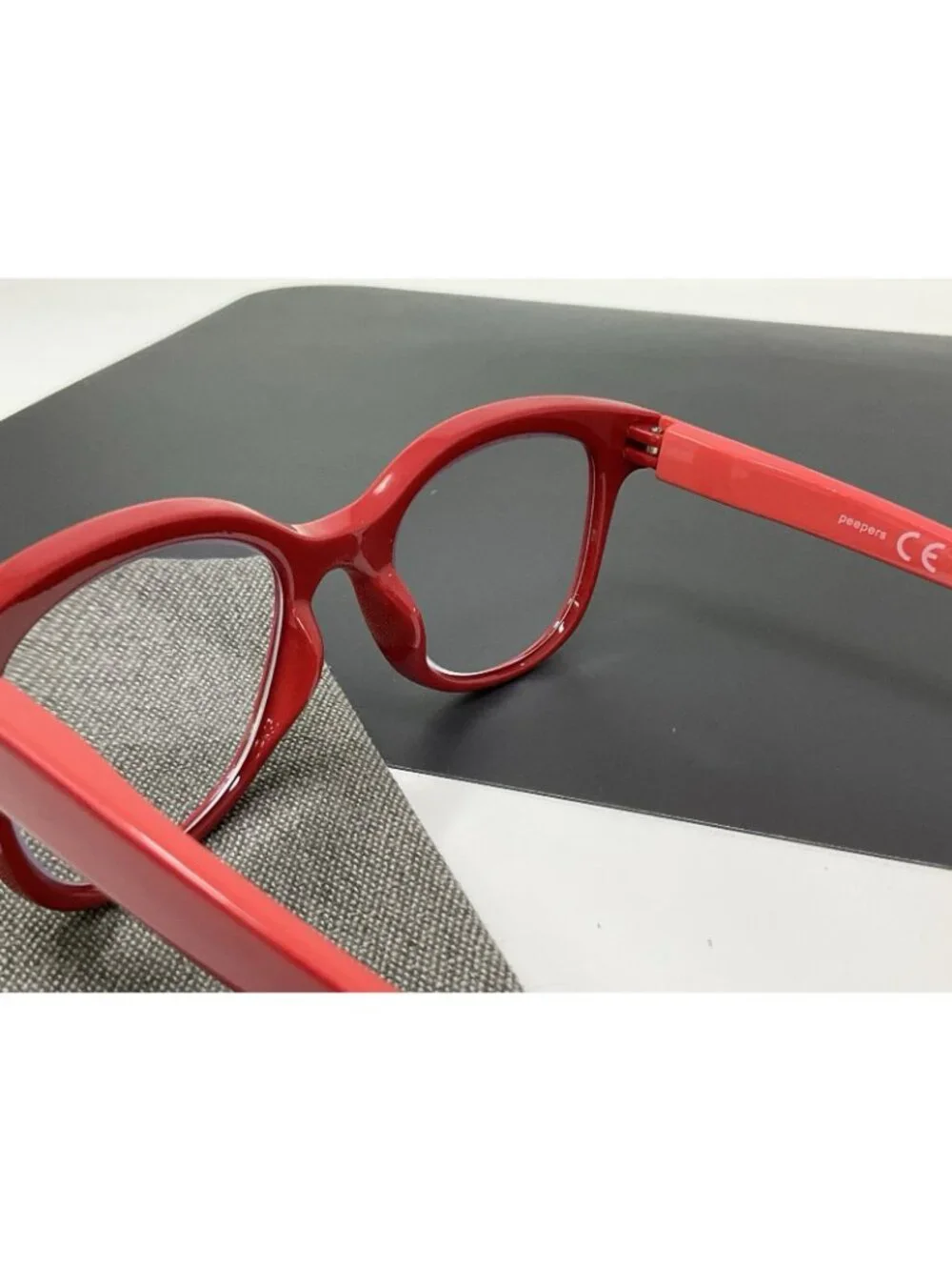 Peepers Grandview Reading Glasses   Blue Light Red Pink Retired Color + 2.00